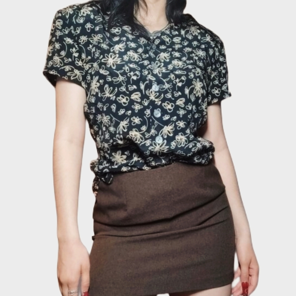 Vintage Silk Floral Ditsy Patterned Top 🖤